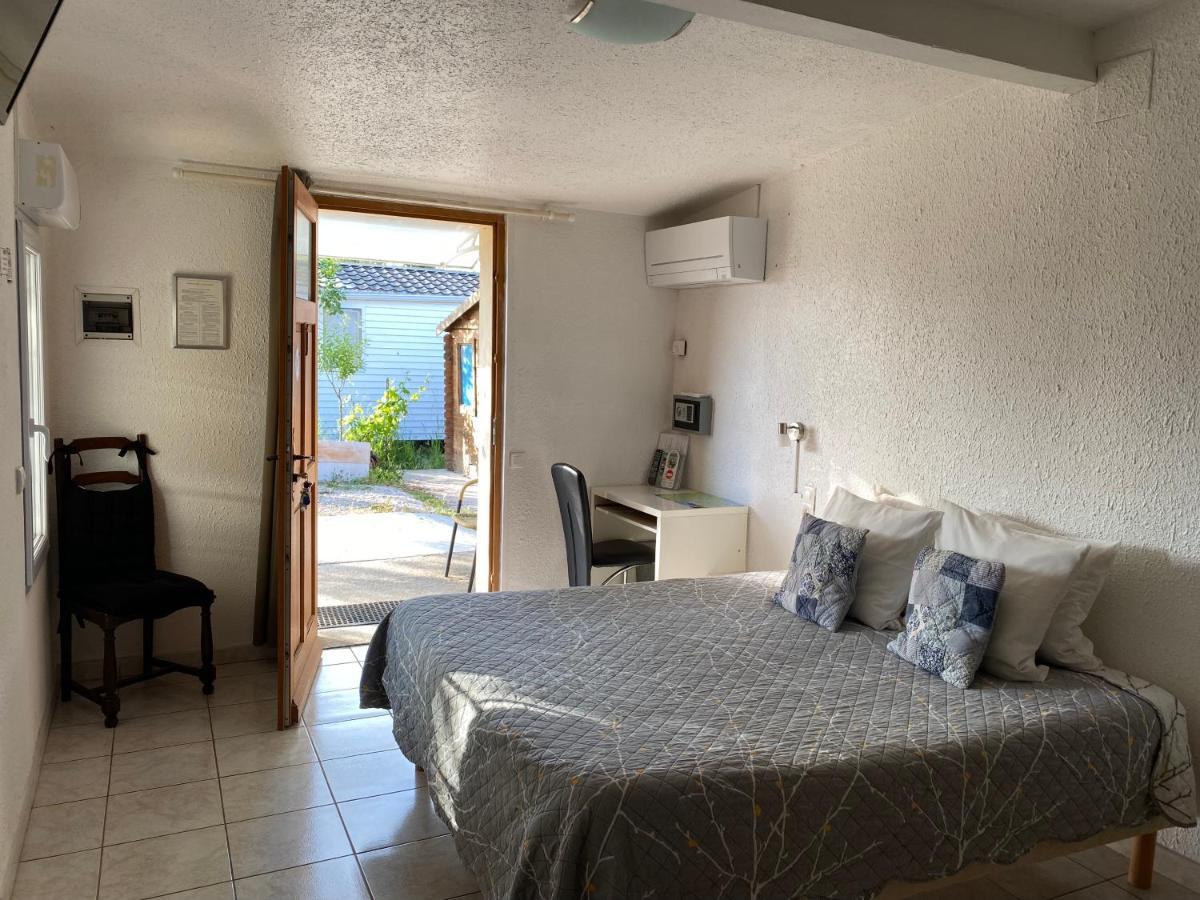 LOGIS Hôtel La Chaumière Marseillan  Exterior foto